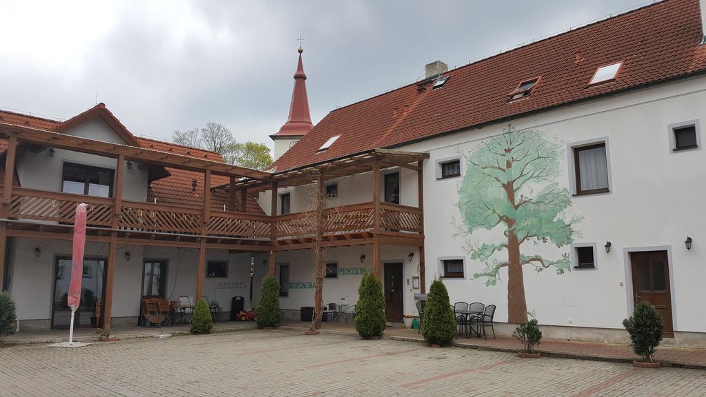 Pension U Dubu Františkovy Lázně エクステリア 写真